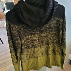 Christopher and banks sweater